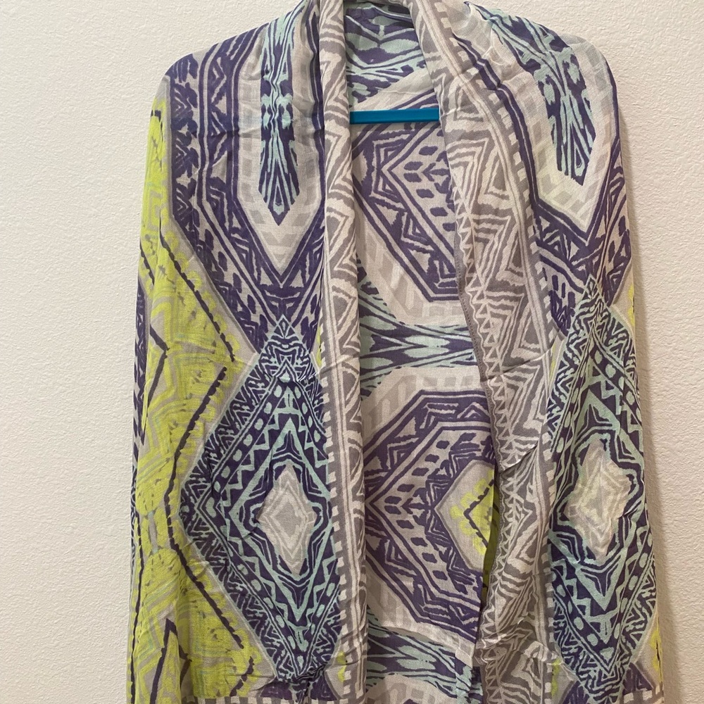 Stella & Dot Boho Tribal Print Lightweight Scarf Wrap Shawl